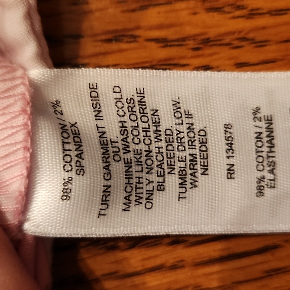 Vineyard Vines, Excellent condition Boy's shorts, Size 18, pink. - Picture 7 of 10